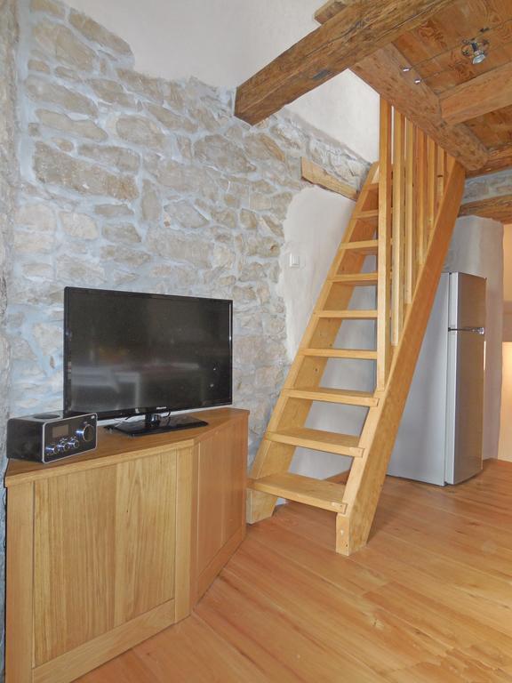 Stone House Apartments ブルトニグラ エクステリア 写真